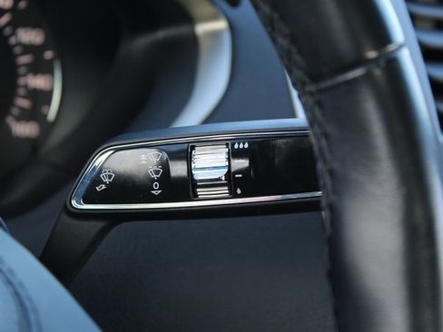 Used 2017 Lincoln MKZ Select image 18