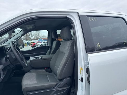 Used 2025 Ford F250 XLT image 11