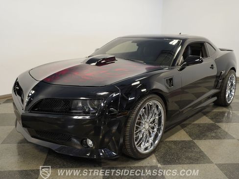 Used 2010 Chevrolet Camaro SS w/ RS Package RWD image 19