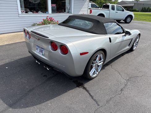 Used 2008 Chevrolet Corvette Convertible w/ Preferred Equipment Group image 3