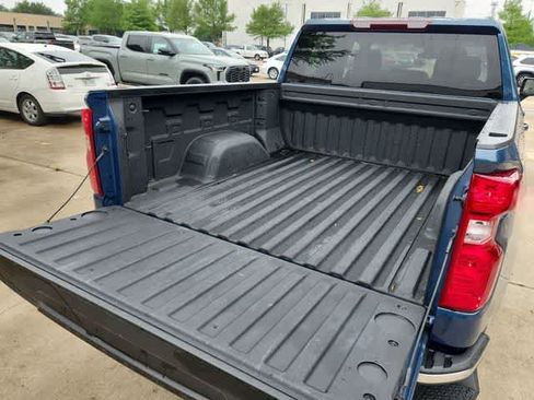 Used 2024 Chevrolet Silverado 1500 LT image 17