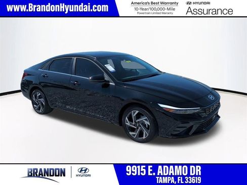 New 2026 Hyundai Elantra Limited FWD image 1