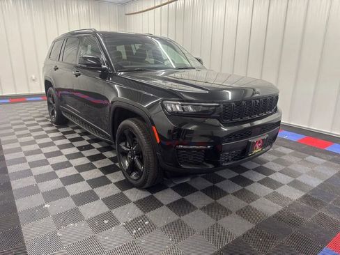 Used 2024 Jeep Grand Cherokee L Limited w/ Luxury Tech Group II AWD/4WD image 2