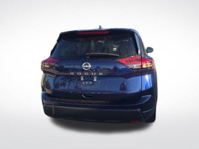 Used 2026 Nissan Rogue SV FWD image 4