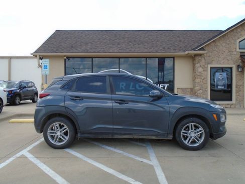 Used 2019 Hyundai Kona SE FWD image 4