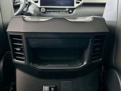 Used 2025 Toyota Tundra Limited image 26