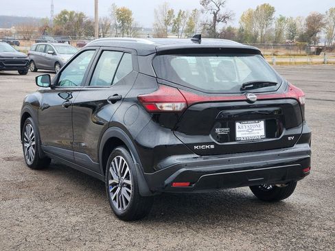 Used 2023 Nissan Kicks SV image 6