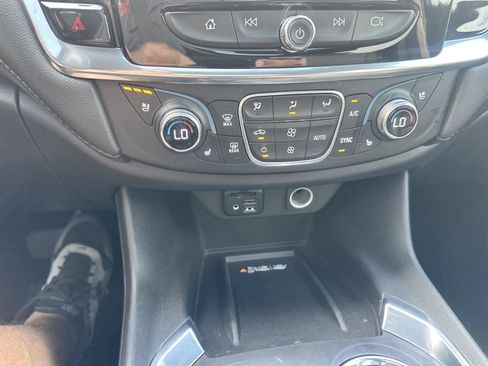 Used 2023 Chevrolet Traverse High Country FWD image 84