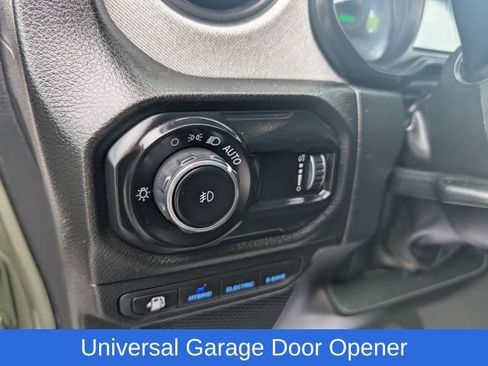 Used 2024 Jeep Wrangler Unlimited w/ Convenience Group image 15