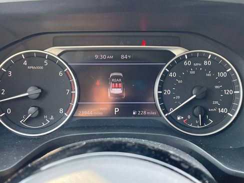 Used 2023 Nissan Rogue SV AWD/4WD image 23