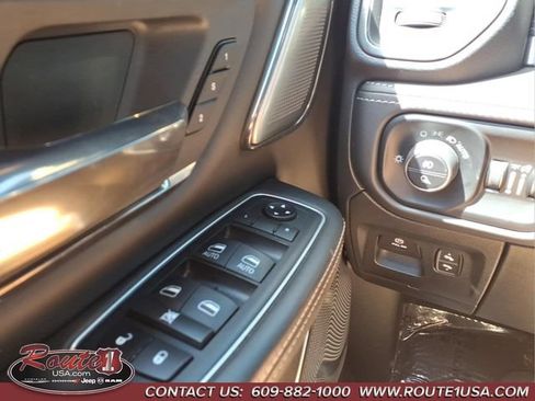 Used 2020 RAM 1500 Limited w/ Black Appearance Package AWD/4WD image 31