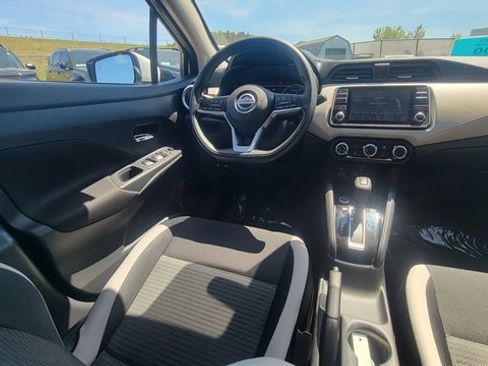 Used 2022 Nissan Versa SV w/ Trunk Package FWD image 15