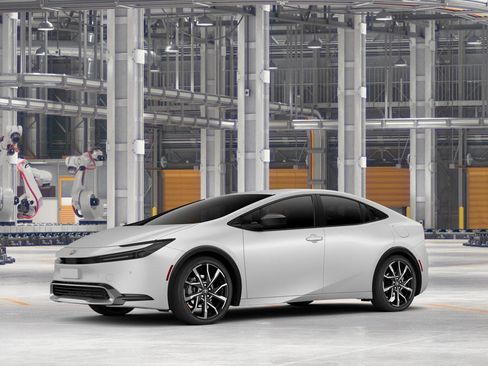 New 2026 Toyota Prius Plug-In Hybrid image 2