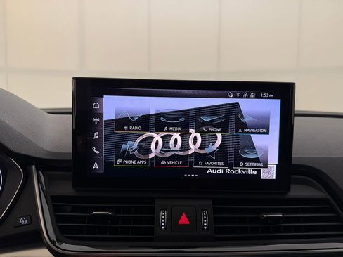 Used 2025 Audi Q5 2.0T Premium w/ Convenience Plus Package image 24