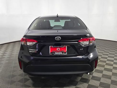 Used 2025 Toyota Corolla LE FWD image 8