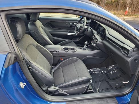 Used 2024 Ford Mustang Coupe image 14