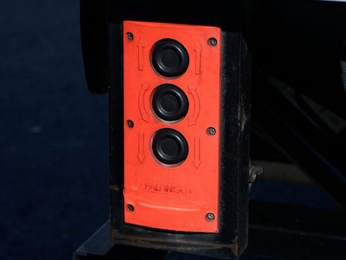 Used 2017 Ford F550 2WD Regular Cab Super Duty image 15