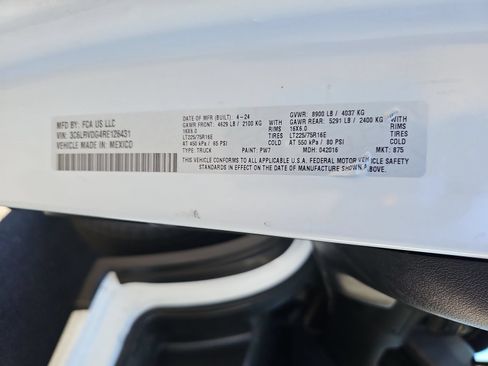 Used 2024 RAM ProMaster 2500 w/ Convenience Group FWD image 14