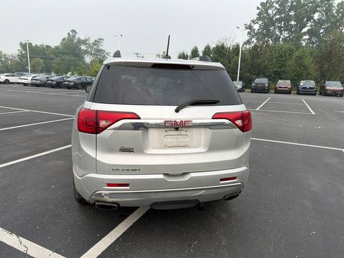 Used 2018 GMC Acadia Denali w/ Technology Package FWD image 6
