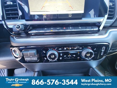 New 2026 Chevrolet Silverado 1500 LT w/ Z71 Off-Road Package AWD/4WD image 25
