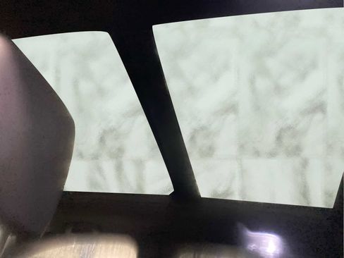 Used 2021 Cadillac XT6 Premium Luxury w/ Platinum Package image 17