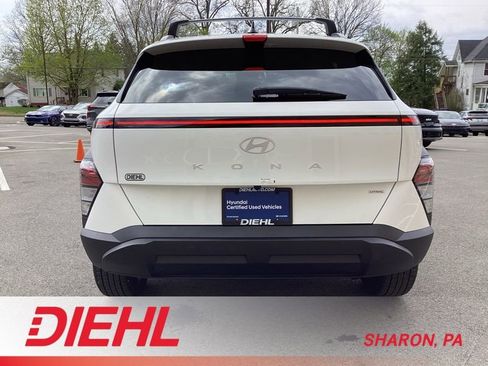 Certified 2025 Hyundai Kona SEL image 7