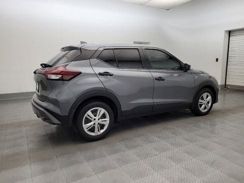 Used 2023 Nissan Kicks S image 10