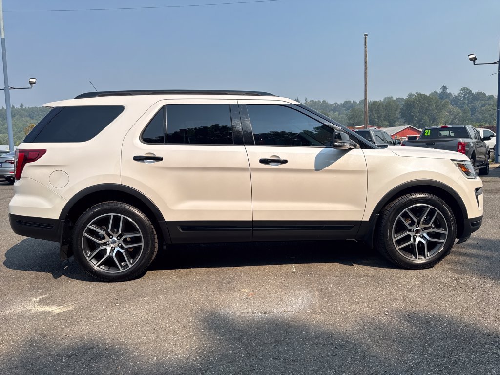 Used 2018 Ford Explorer Sport AWD/4WD image 7