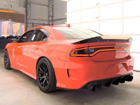 Used 2017 Dodge Charger R/T Scat Pack image 6