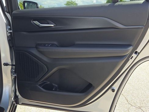 New 2025 Jeep Grand Cherokee L Altitude image 13