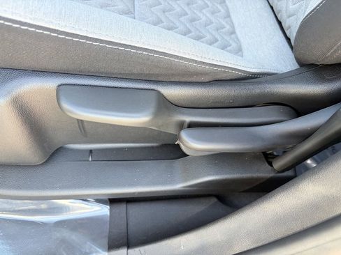 Used 2024 Chevrolet Equinox LS image 20