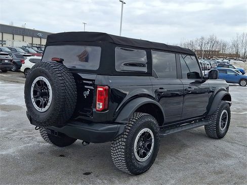 Used 2021 Ford Bronco Black Diamond w/ Sasquatch Package image 6