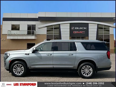 Certified 2024 GMC Yukon XL SLT w/ SLT Luxury Package AWD/4WD image 2