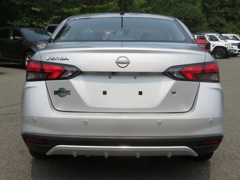 Used 2023 Nissan Versa S w/ S Plus Package image 7