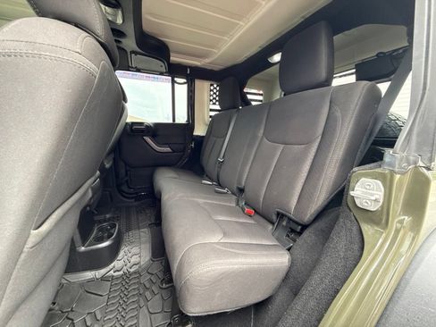 Used 2015 Jeep Wrangler Unlimited Sport w/ Quick Order Package 24S AWD/4WD image 20