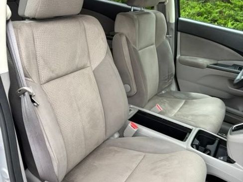 Used 2014 Honda CR-V EX image 16