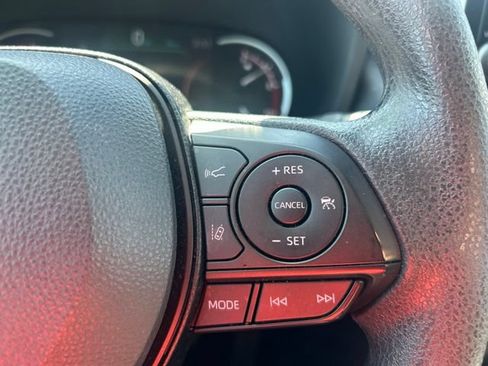 Certified 2025 Toyota RAV4 XLE FWD image 19
