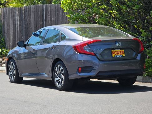 Used 2016 Honda Civic EX image 6