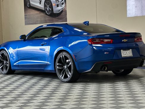 Used 2016 Chevrolet Camaro LT RWD image 6