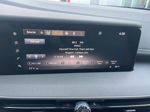 Used 2025 Nissan Murano SV image 16