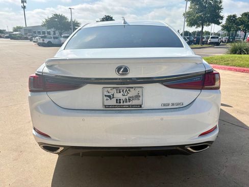 Used 2024 Lexus ES 350 F Sport w/ Accessory Package (Z2) FWD image 4