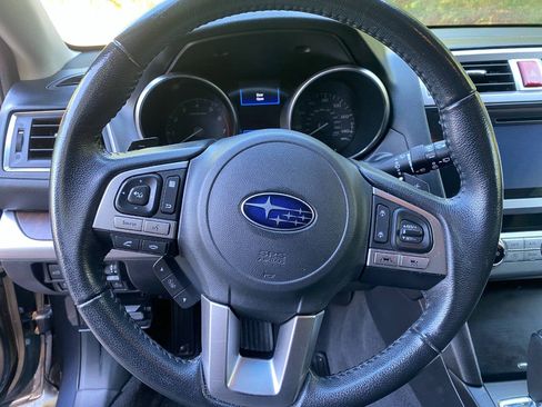 Used 2017 Subaru Outback 2.5i Limited AWD/4WD image 26