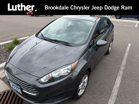Used 2019 Ford Fiesta SE FWD image 1