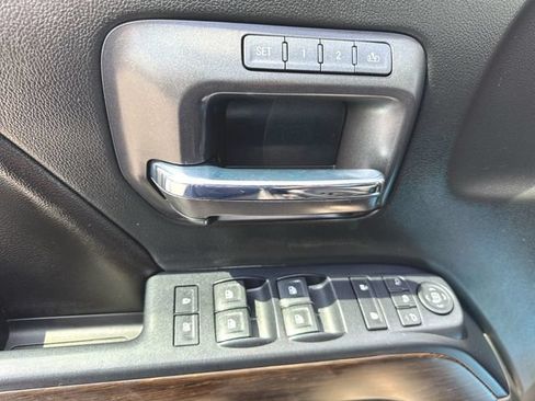 Used 2017 GMC Sierra 1500 Denali AWD/4WD image 22