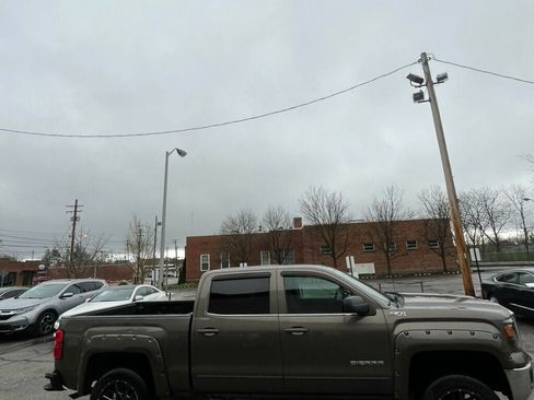 Used 2014 GMC Sierra 1500 SLE w/ Suspension Package, Off-Road image 6