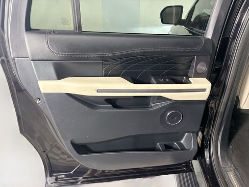 Used 2020 Ford Expedition Max Platinum image 26
