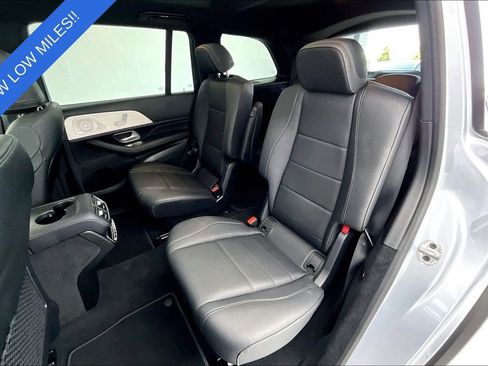 Used 2025 Mercedes-Benz GLS 450 4MATIC image 34