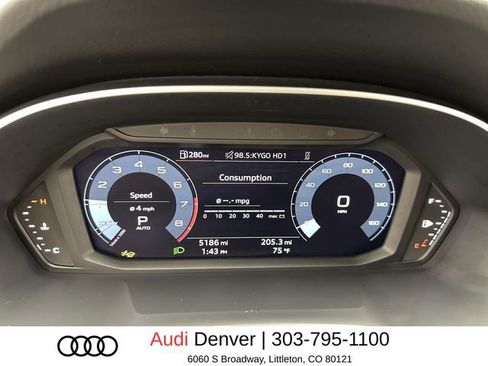 Used 2025 Audi Q3 2.0T Premium w/ Convenience Package AWD/4WD image 15