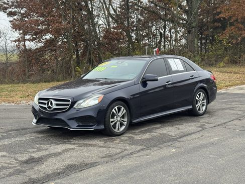 Used 2015 Mercedes-Benz E 350 Sedan image 2
