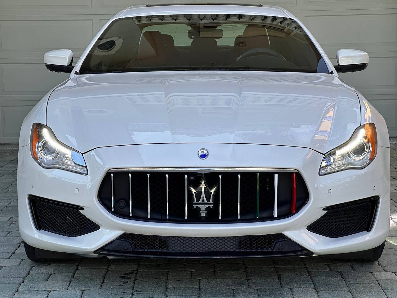 Used 2017 Maserati Quattroporte GTS GranSport RWD image 25